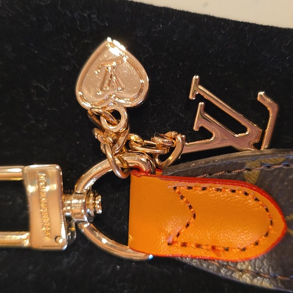 Luxury Keychain/Bag Charm - Picture 2 of 3